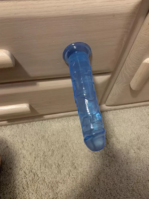 20 M Straight, anyone want to paay me to convince me to ride this big cock?