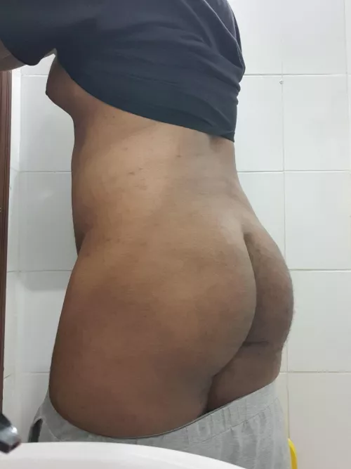 [20] would i look good in panties?