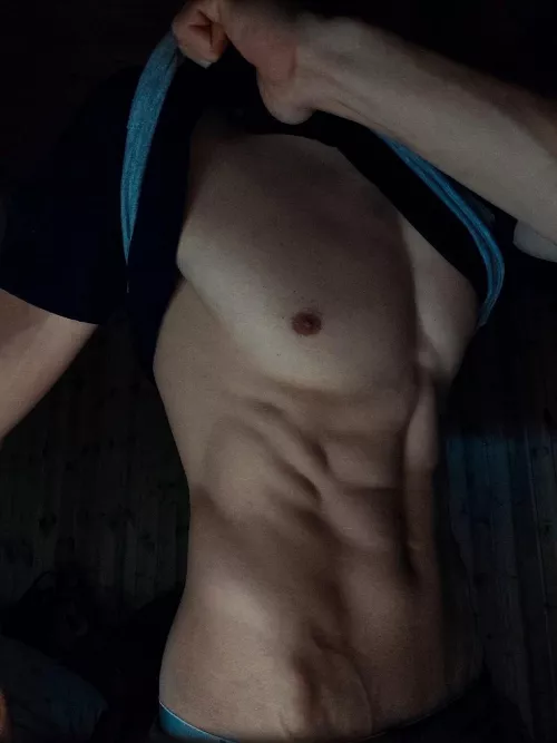 20 years male. I am Russian young vers fit guy. I love shaved dicks, asses and abs. I show everything except the face, do not even ask to show the face. Add S_harck to the snapchat... It's better to be the first to snap yourself, otherwise I can ignore
