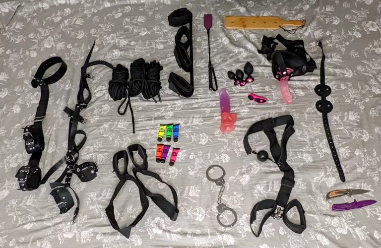 2022 TOYATHLON (1/17) 💜💚 Follow to see us use every single one this month! [M][F]