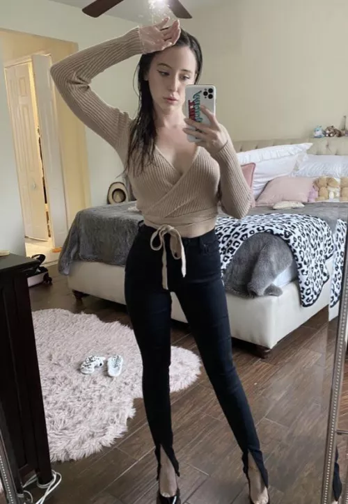 20F Iโm ready to make you cum with my naughty content with my sexting content just sn@p me @ janerae22