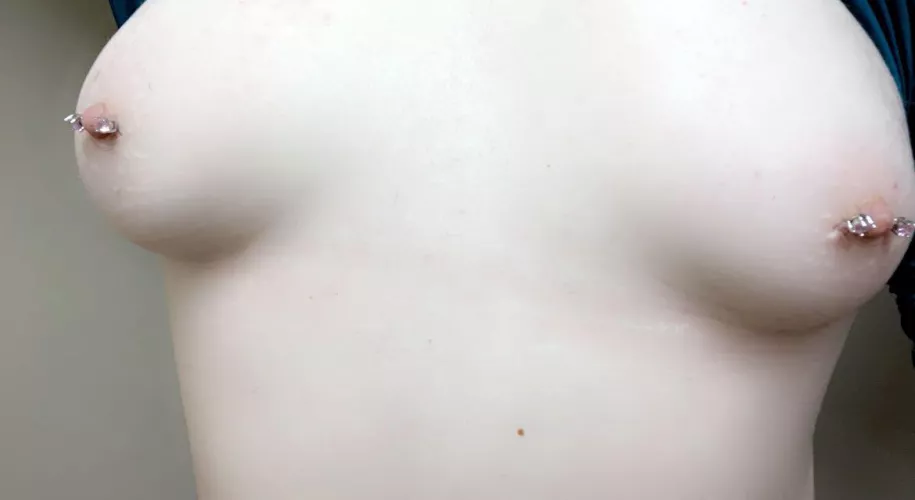 20F please be nice, i know they are tiny 🥺