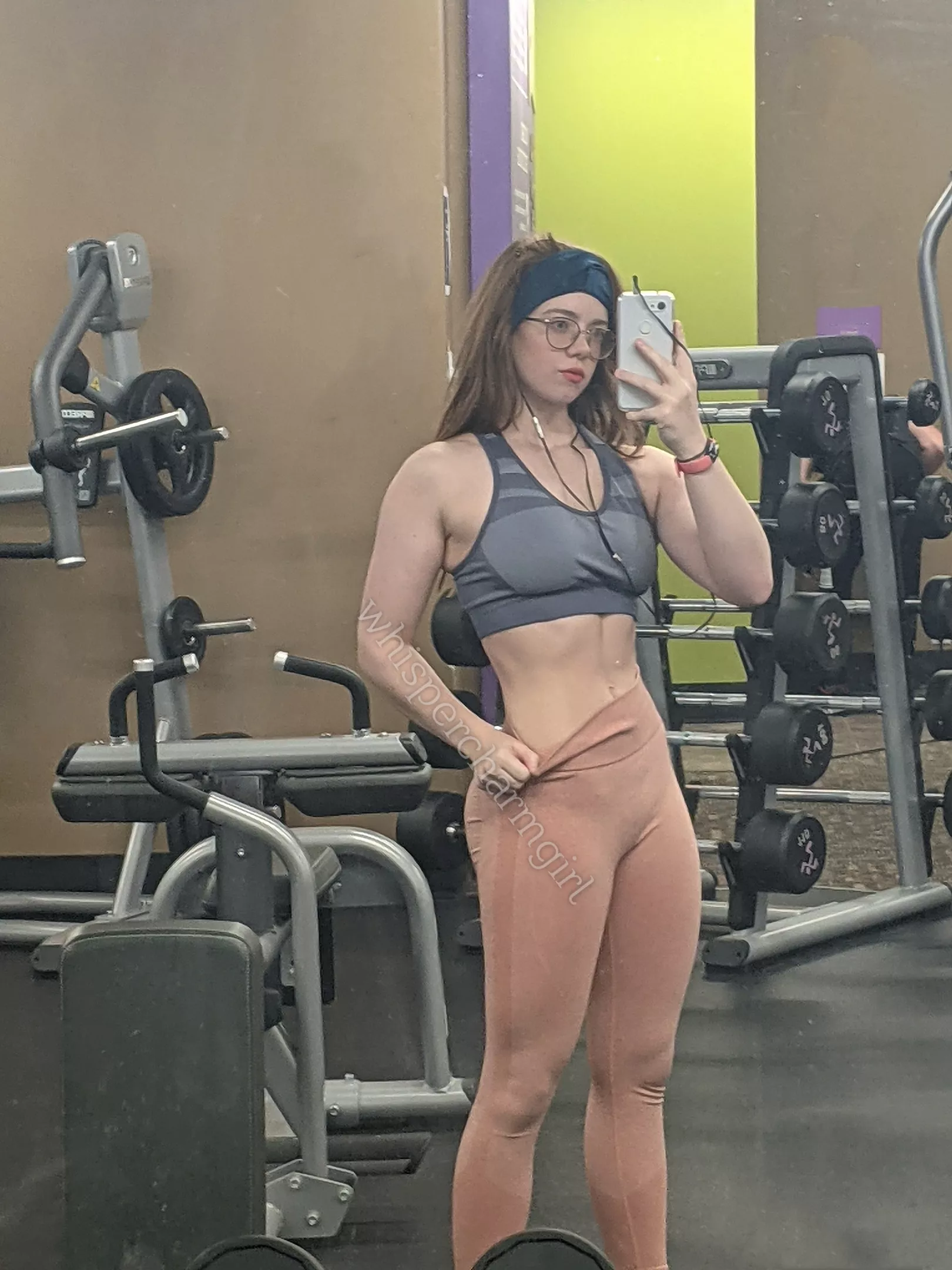 (20F) Wanna workout? β€οΈ (20F) Wanna workout? β€οΈ