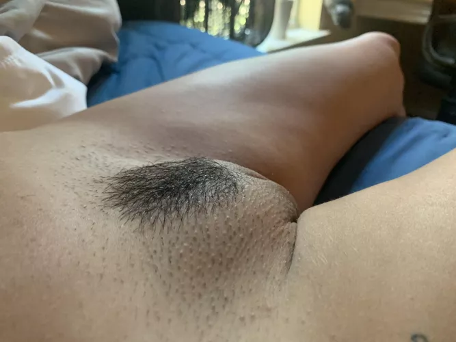 [20F][5’1 - 95lbs] Little mound :)