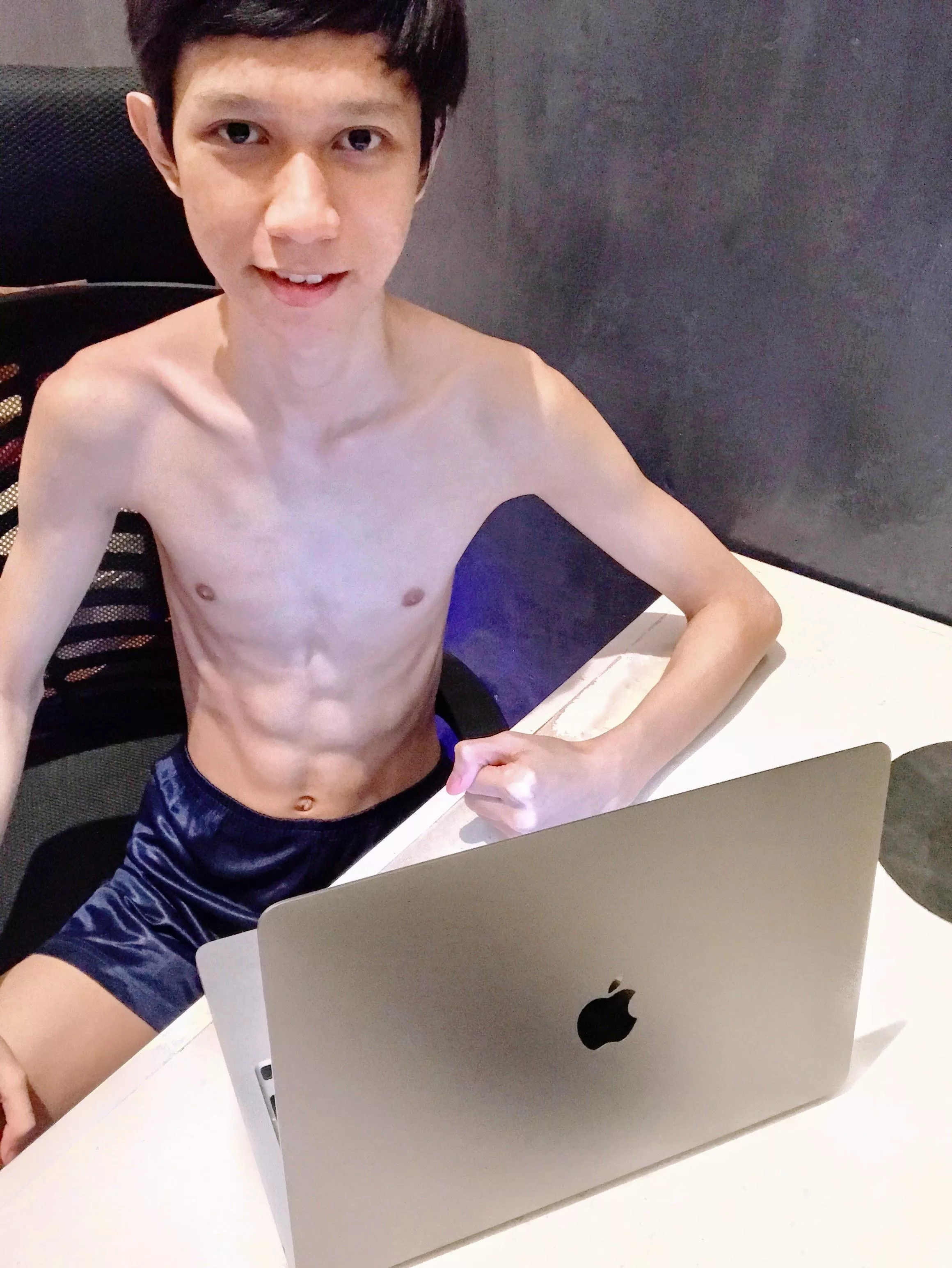 20yo. I promise I'll be a good boy ?