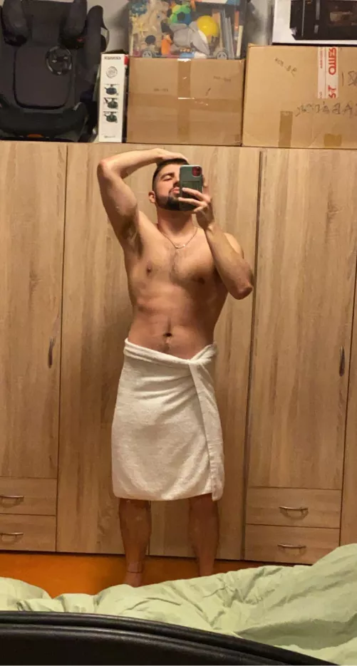 21 hairy 🧜🏼♂️🔥im looking for sugar_dads💸 👻:barthabalazs1