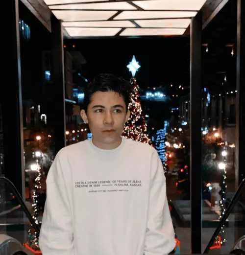 21. Happy Holidays yโall ๐ feel free to HMU 21. Happy Holidays yโall ๐ feel free to HMU