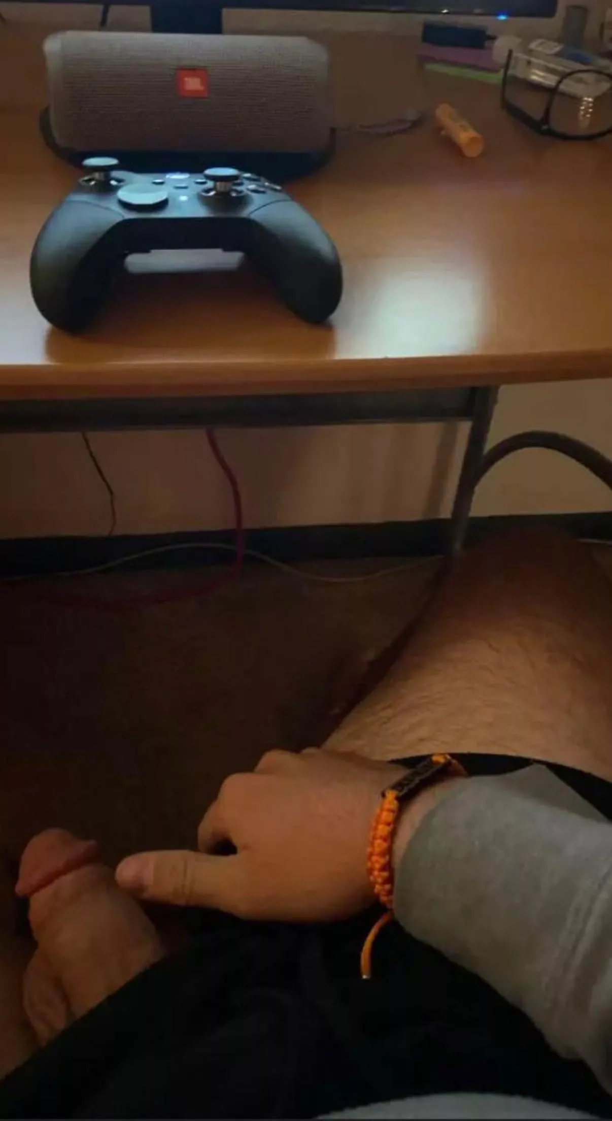 21 house to myself. which bros trynna link up and run some games with our shit out?