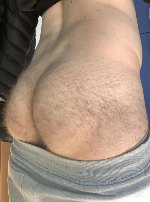 (21) my bare ass