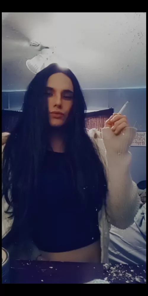 21 trans female aylexandria love smoking dick and cigs