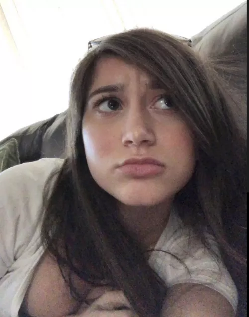 21F a pouty dummy