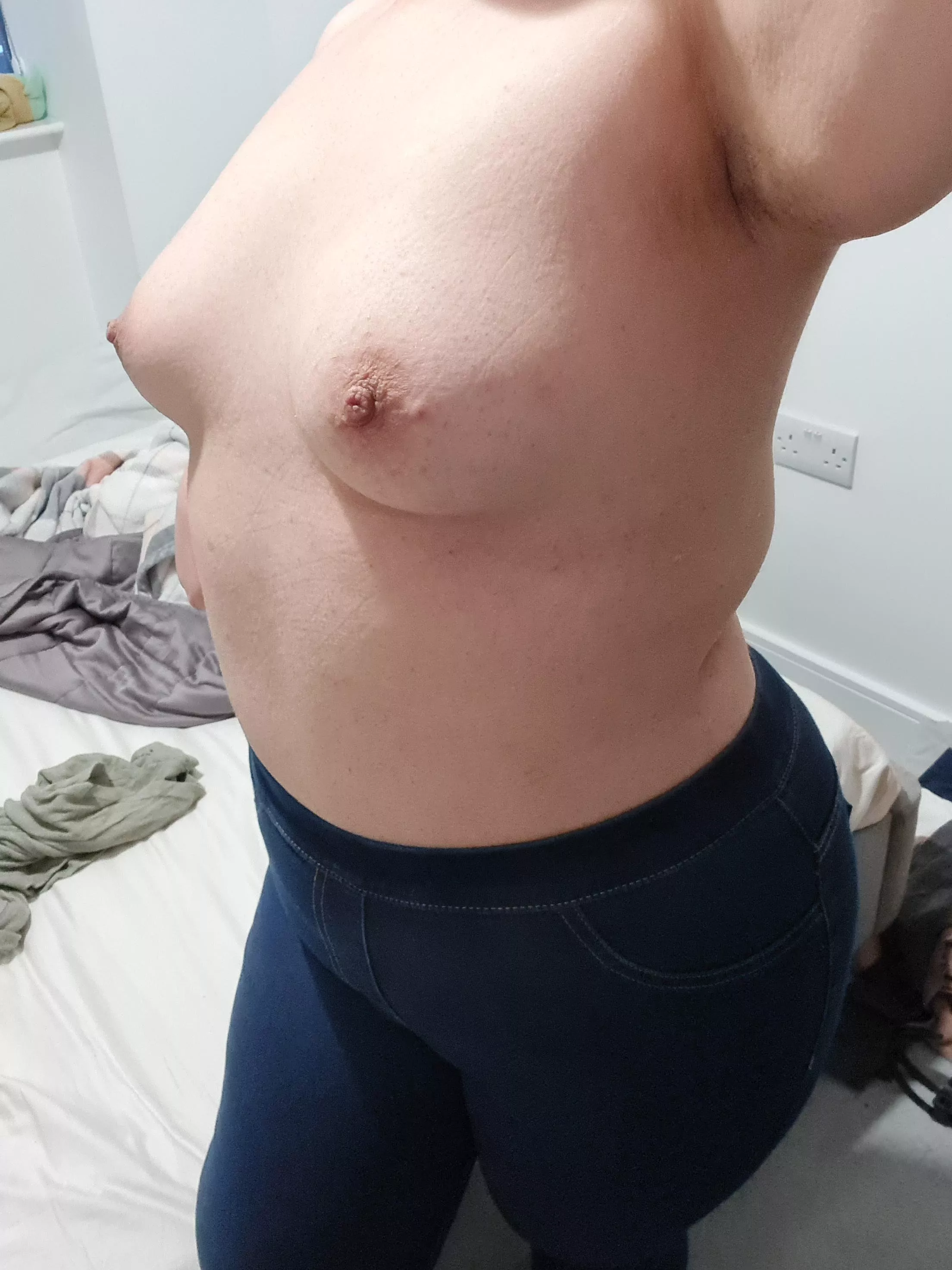 21F new here, please be nice 🥰 21F new here, please be nice 🥰