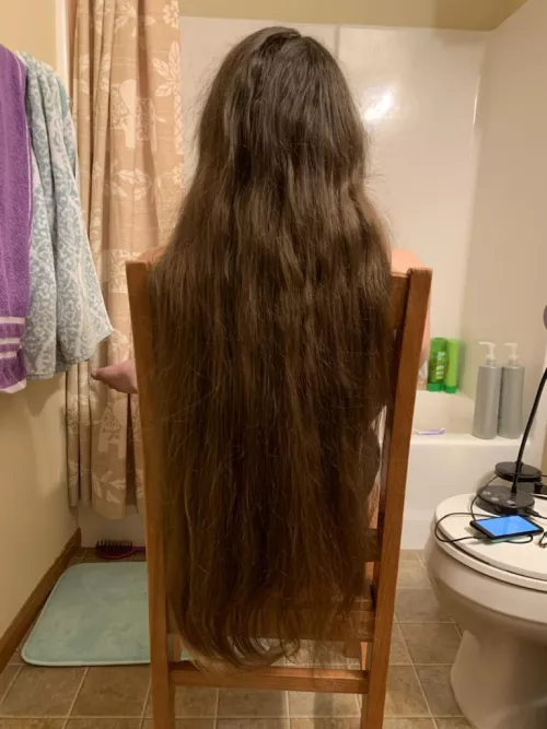 21F [OC] soooooo long 🥰 took this right before I chopped off 8 inches!