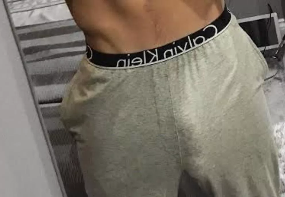 [22] bigger the beast bigger the load, right? hmu @natecuriousjock