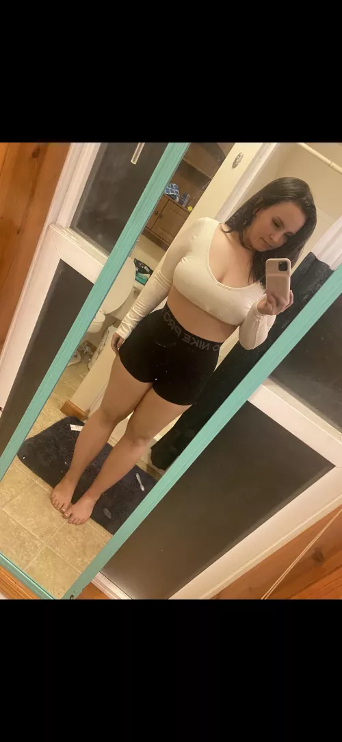 22f