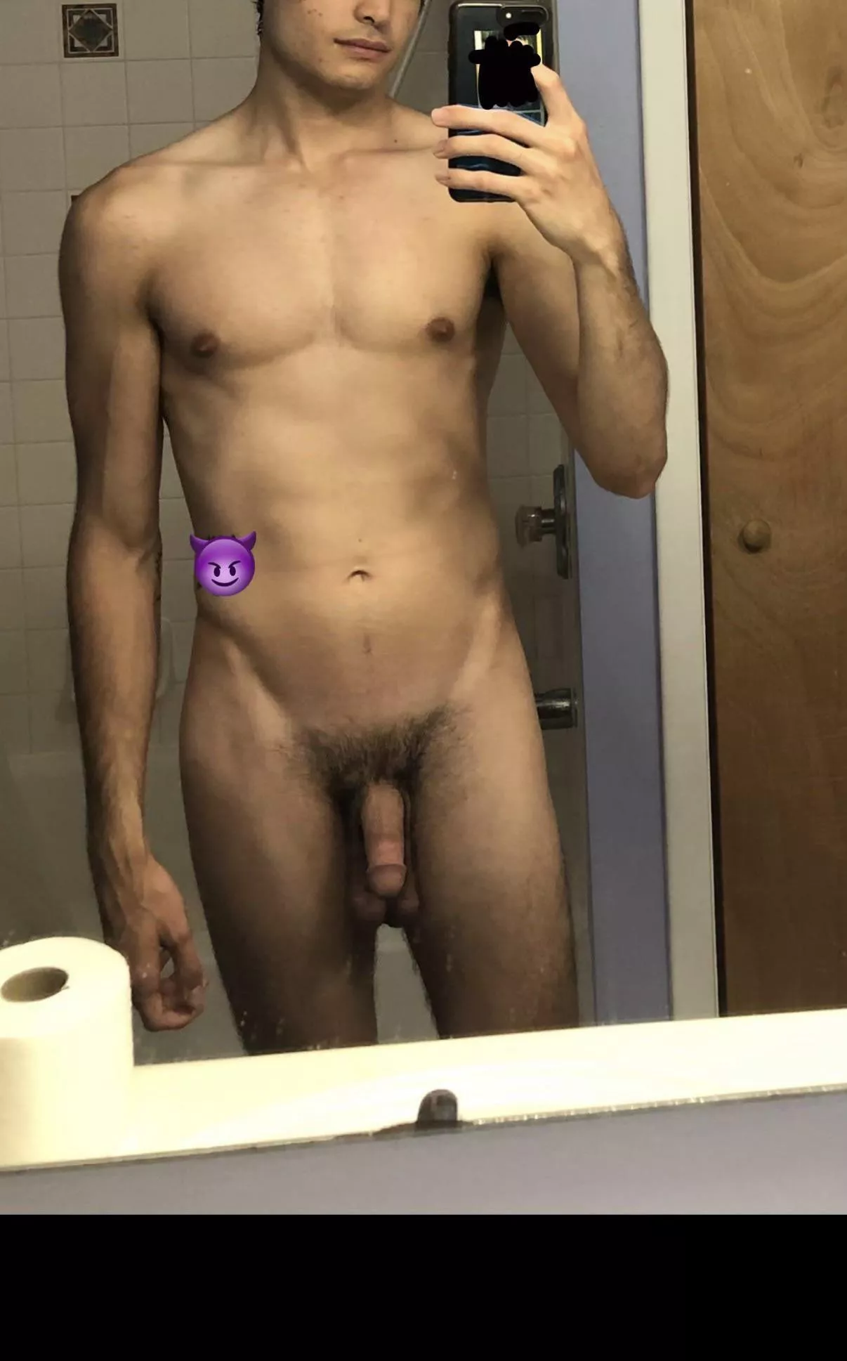 23, 156 lbs, 6”0. What do you like about my body? I wanna have a fit look