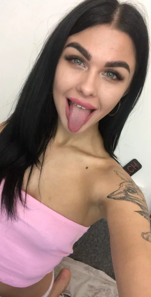 23 F Looking for someone to play with π 23 F Looking for someone to play with π