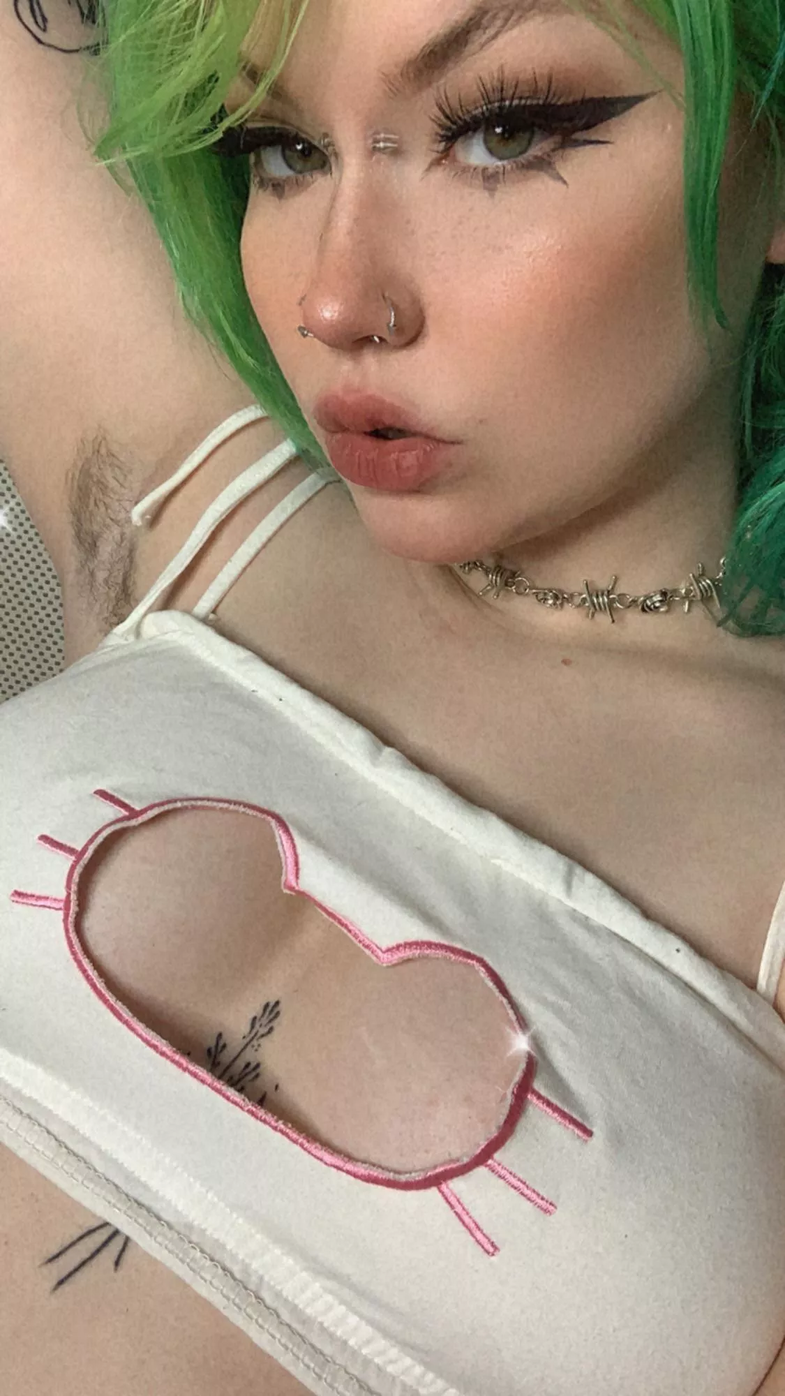 [23] [F] slowly growing back ?