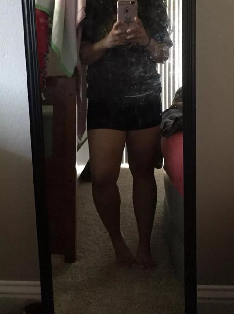 23 (F4M) looking for older White male to serve