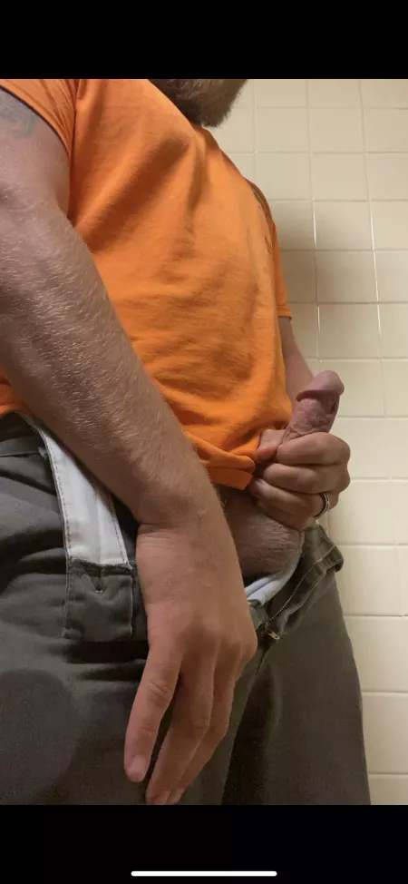 23, Fist full of cock on the clock π°
