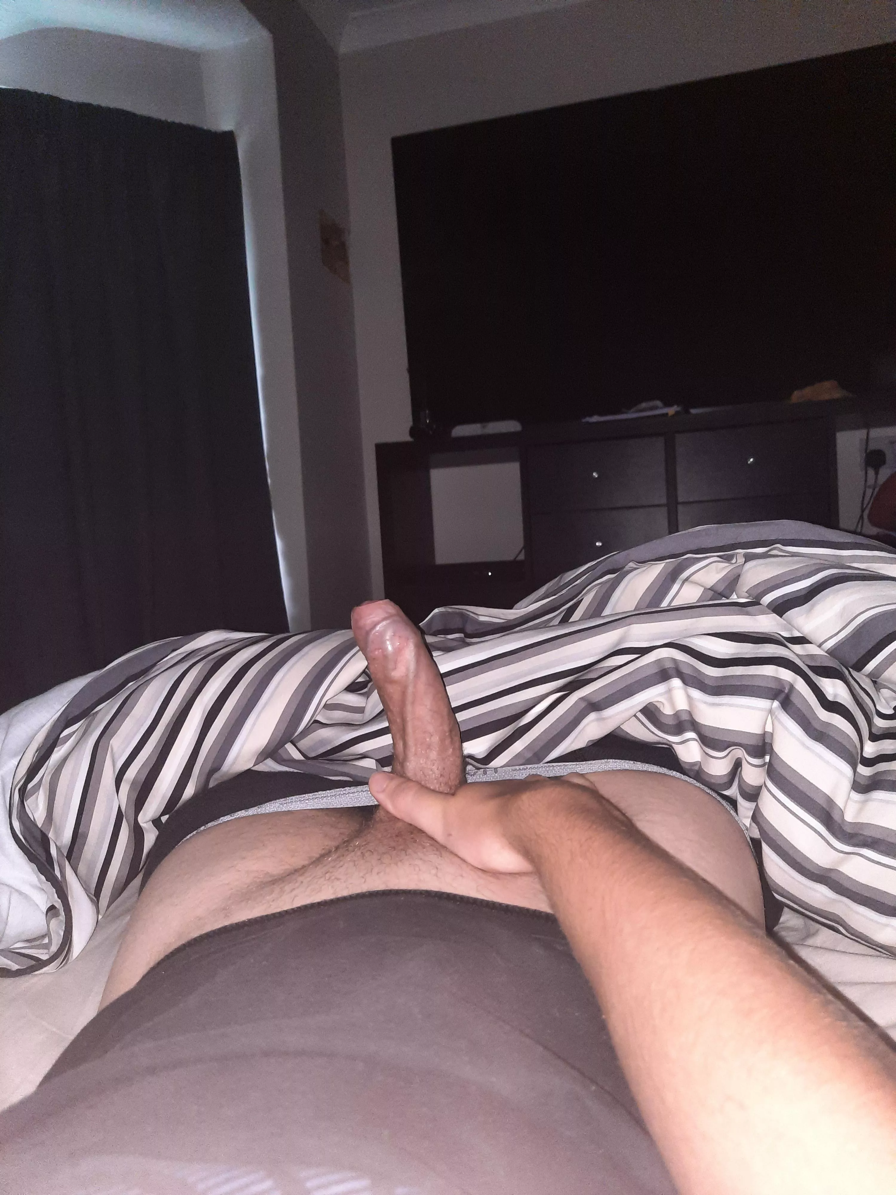 23 Oxford anyone interested in being fuck buddies? DM me 23 Oxford anyone interested in being fuck buddies? DM me
