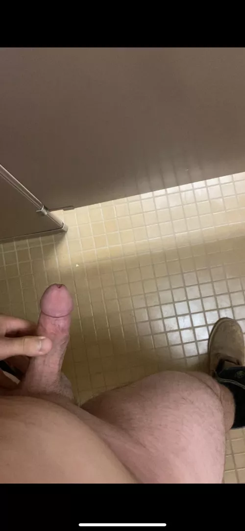 23, POV just my boots, jerking at work π
