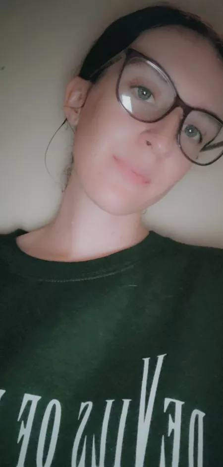 23F awkward n shy π₯Ί