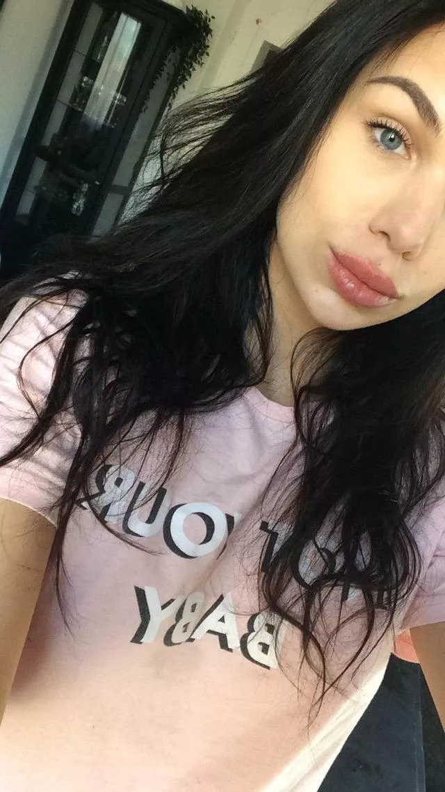 23[F4M] Sending Bjs videos to every upvote right now, I actually send :)add me on Snapchat : lonabuck_08