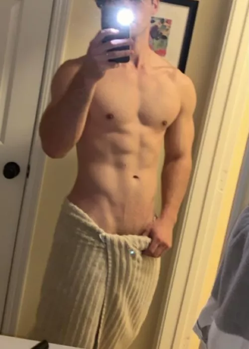 23M Bull looking for a fit hotwife/couple in Atlanta area! 23M Bull looking for a fit hotwife/couple in Atlanta area!