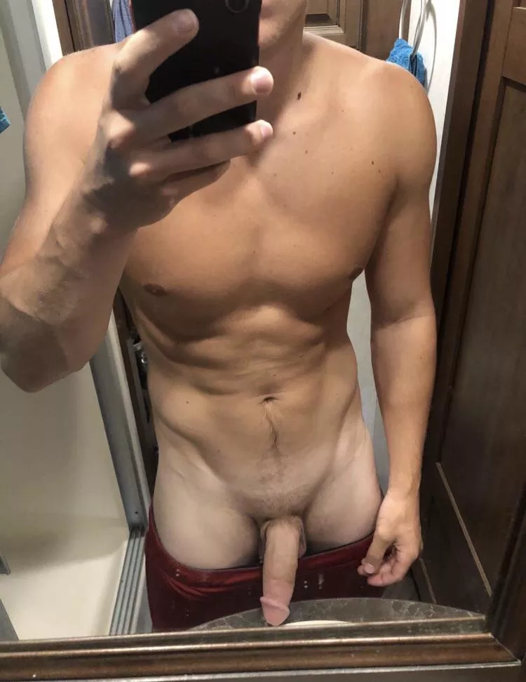 23M college athlete seeking new subs, HMU 23M college athlete seeking new subs, HMU