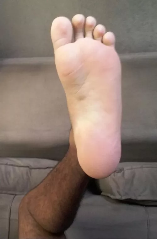 [24] I would love to see you cum for my foot