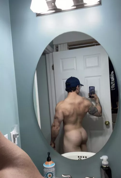 24 [M] 5’5” - Bulk going well, about 170lbs. Thoughts?