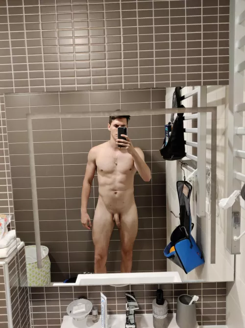 24 M I love to make you horny