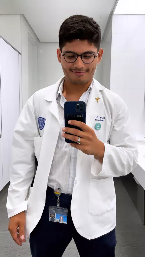 24 year old man, future LGBTQ doctor 🌈 24 year old man, future LGBTQ doctor 🌈