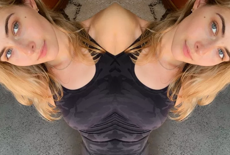 [24F] ready to fulfill you fantasies tonight, sexting with live photos and videos. K1kMe: sera.wills 😘