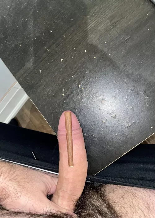 2.5 gra(m) blunt for scale, time to smoke it 😏