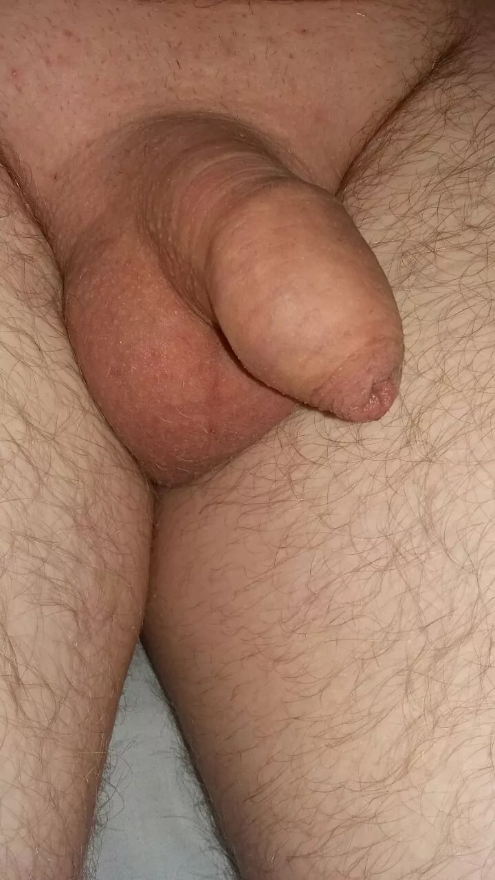 [25] Wish I had another small cock like mine to play with right now....