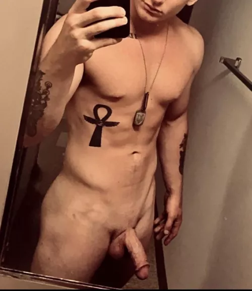 26 Experienced bull for hotwife or mfm while in town; Cleveland, Ohio 26 Experienced bull for hotwife or mfm while in town; Cleveland, Ohio