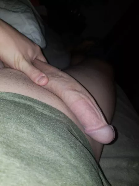 26 M straight bull looking for a fun hotwife WV/PA/Ohio 26 M straight bull looking for a fun hotwife WV/PA/Ohio