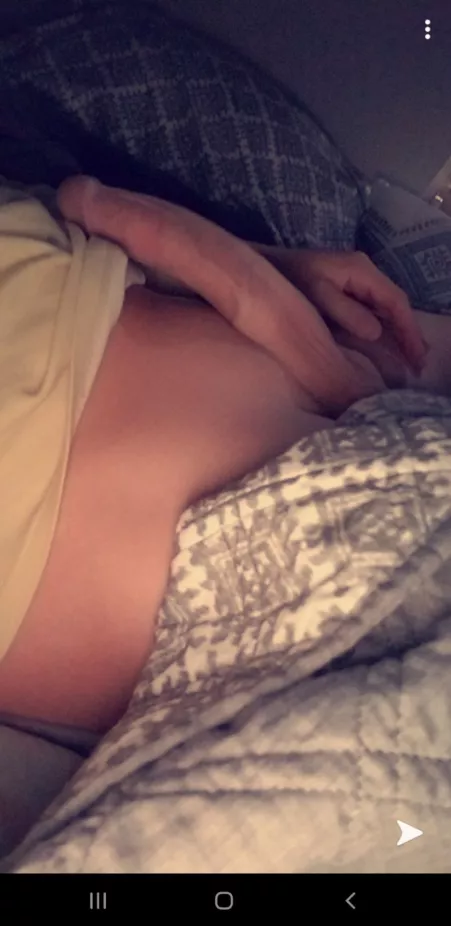 26M Bull sill looking for a hotwife. 26M Bull sill looking for a hotwife.
