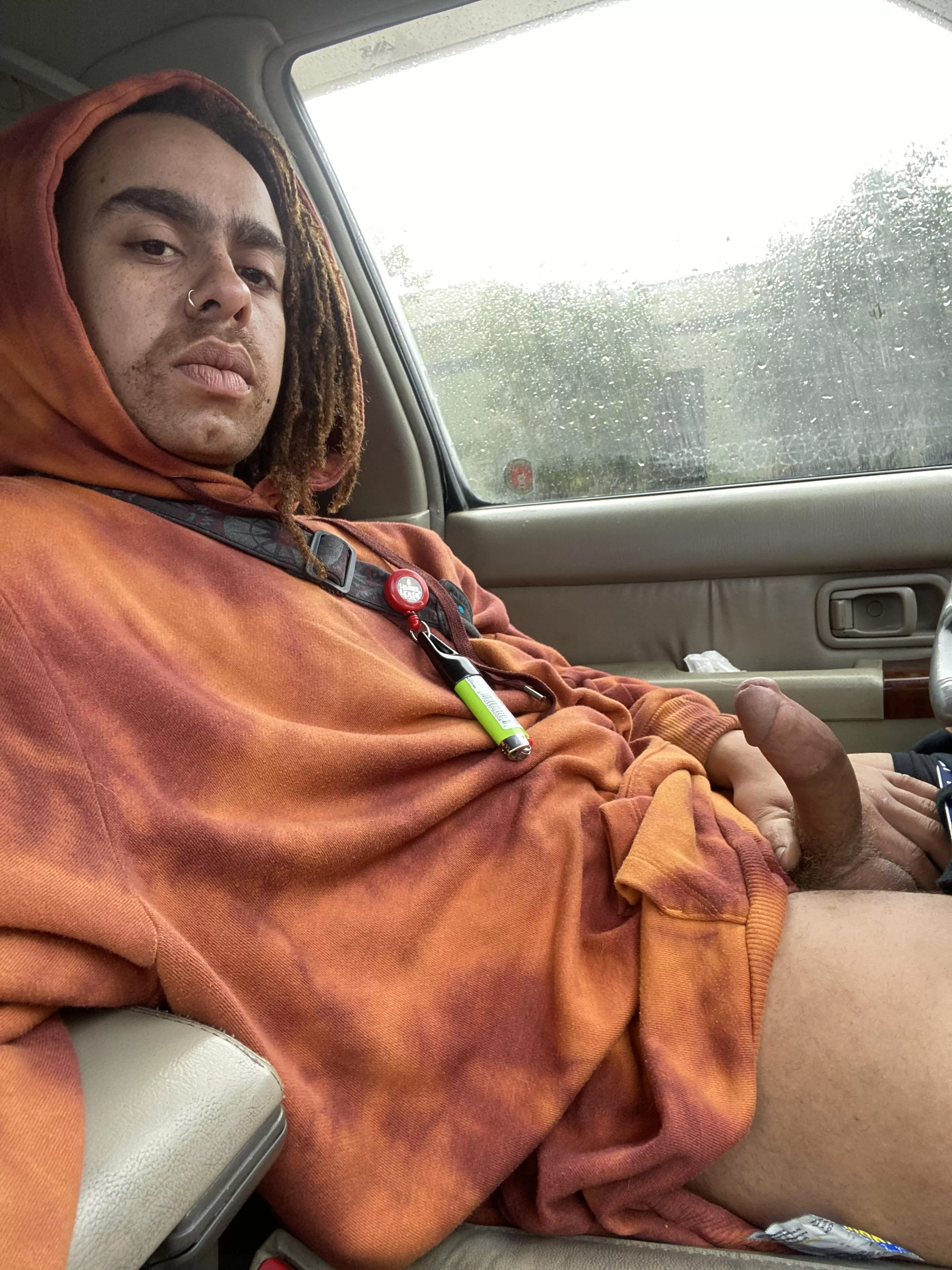 27 m Los Angeles bored in the car :) come help out?:)