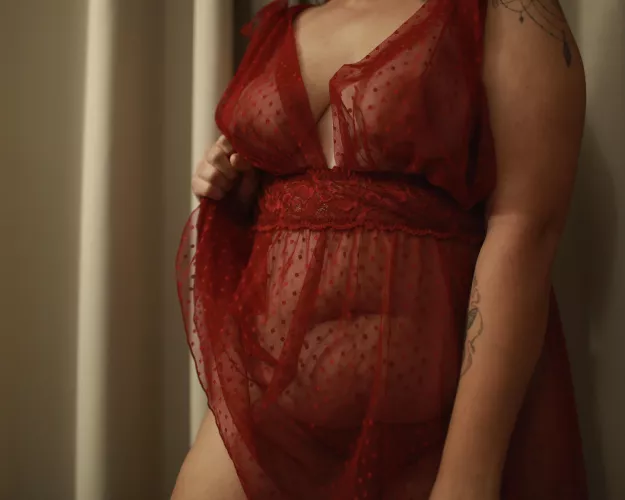 27 mom of one. Like what you see?