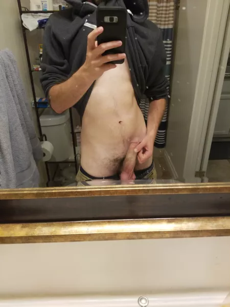 27m Experienced & Fit LA bull looking to spoil some lovely hotwives 😈 27m Experienced & Fit LA bull looking to spoil some lovely hotwives 😈