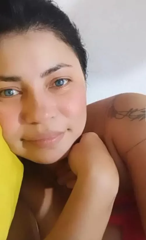 28 If we were alone in my room, what would we do? 😈🔥 vanderleisilvax 28 If we were alone in my room, what would we do? 😈🔥 vanderleisilvax