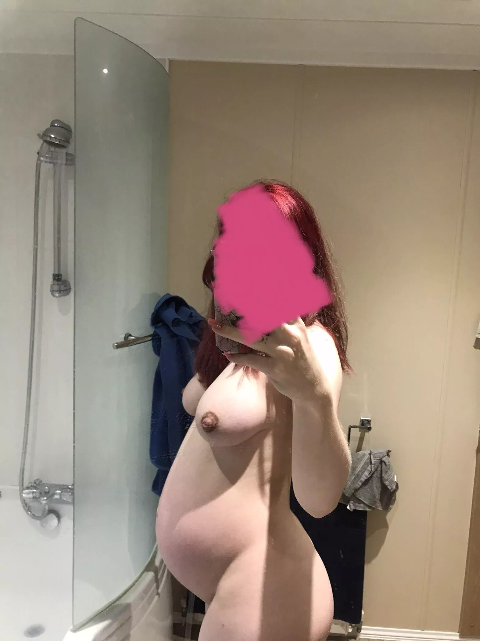 28 weeks in photo 30 weeks now :) can’t wait to meet him already 28 weeks in photo 30 weeks now :) can’t wait to meet him already
