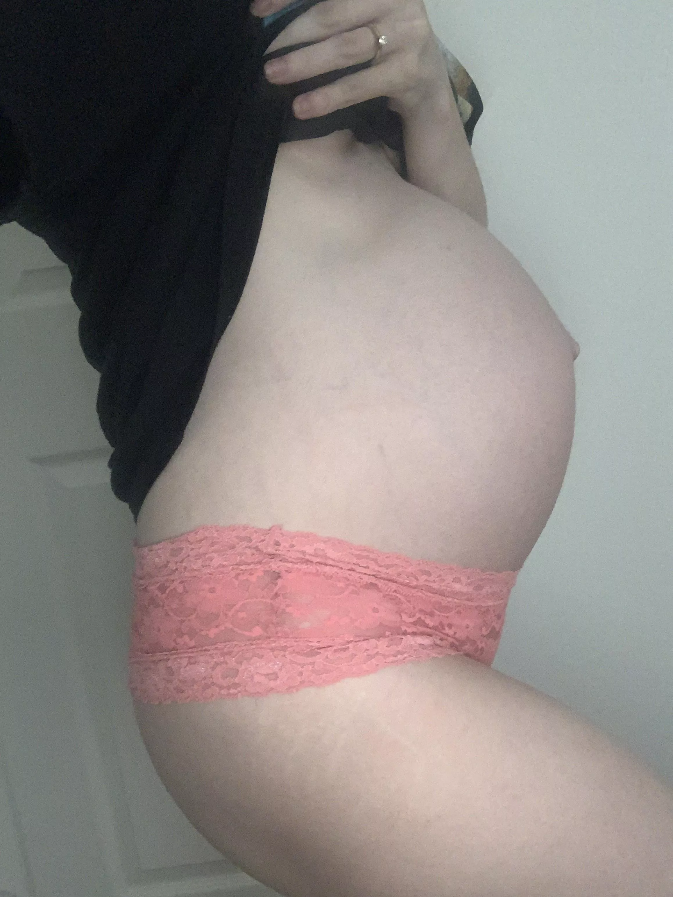 28 weeks tomorrow with my third and last! 28 weeks tomorrow with my third and last!