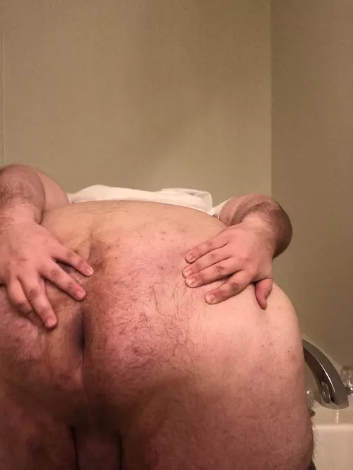 28M would love to have my chubby virgin ass taken advantage of :)