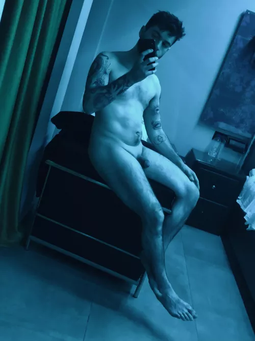 29 (m) iโve always been insecure about my body. would definitely appreciate your feedback ๐ถ