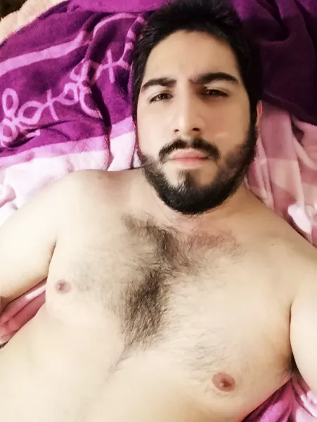 29M vers bottom looking for a relationship with a hairy dude π€