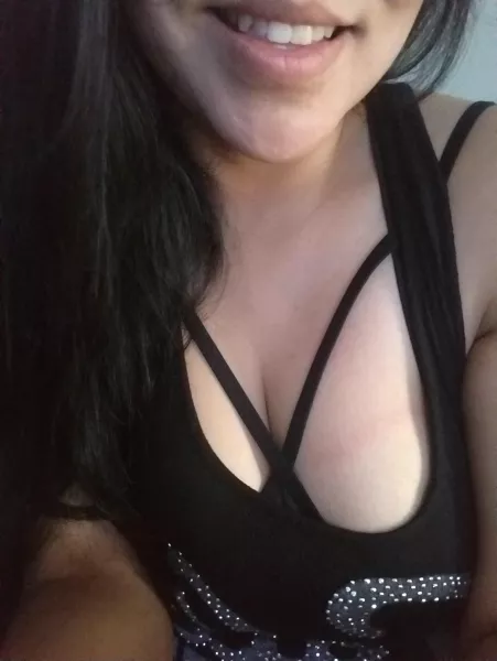 29yr old hotwife for bull around CTX 29yr old hotwife for bull around CTX